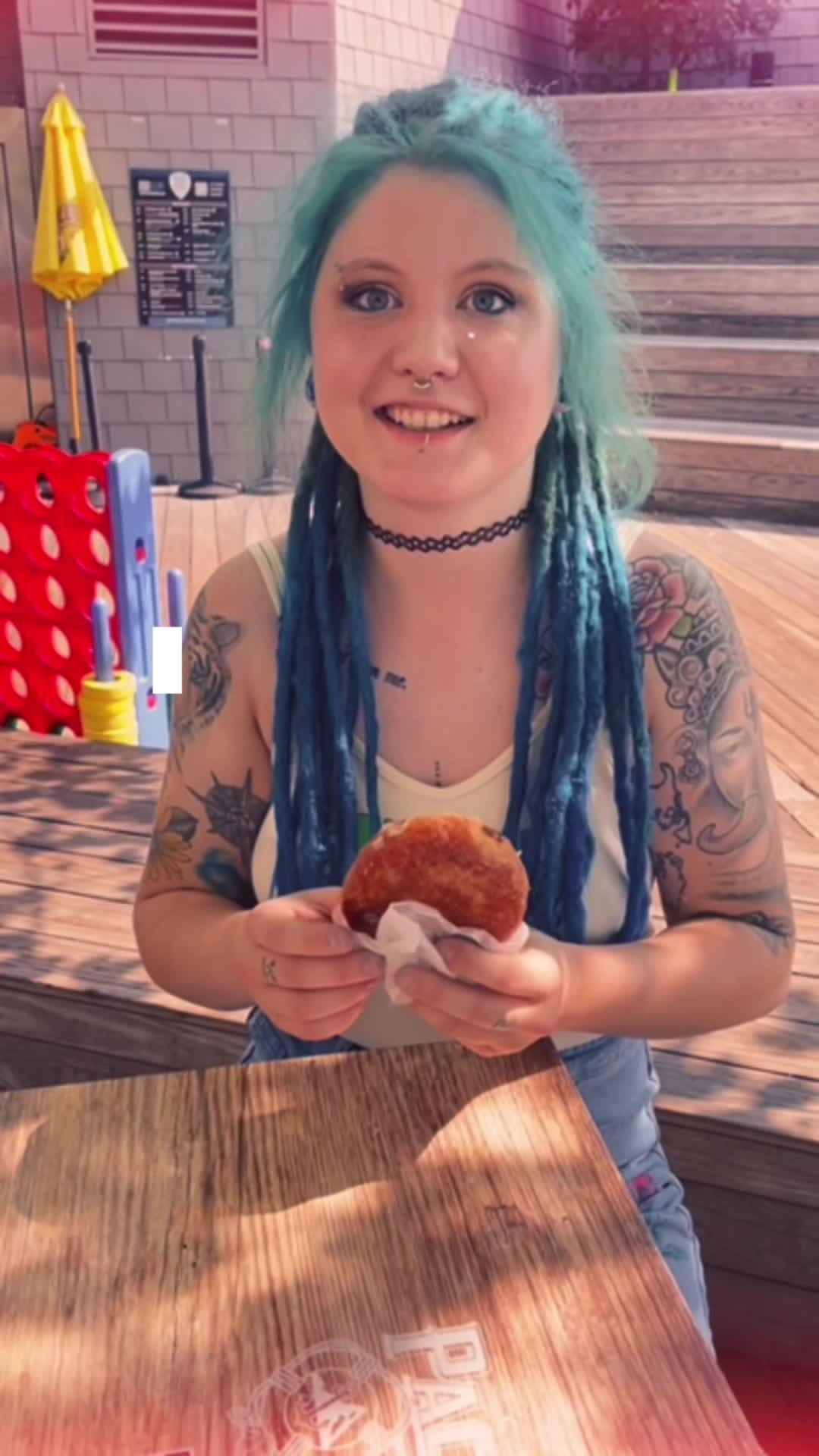 Benjamin pays real cash straight to your bank account