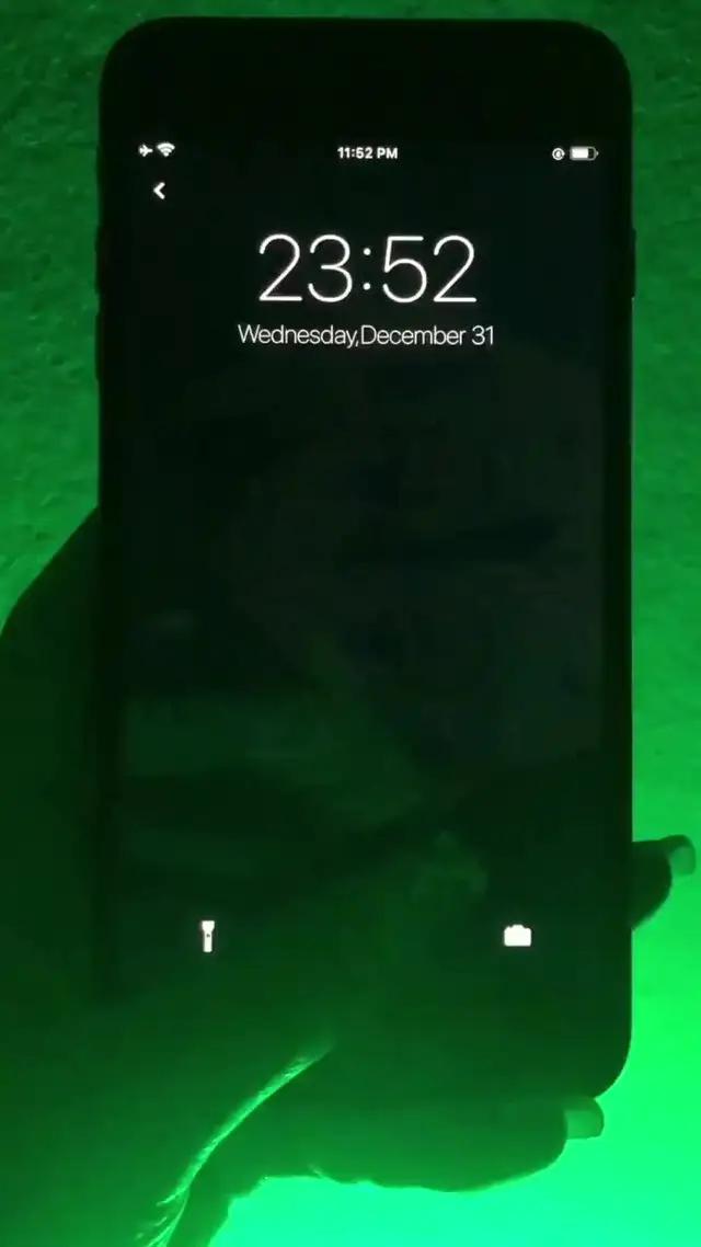 Get Awesome Wallpaper Now！！