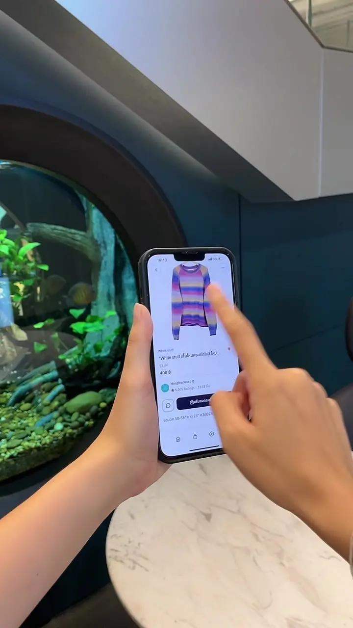 I want it, I got it. อยากได้เสื้อผ้าลองมาช็อปเสื้อมือสองได้นะ 😉 #hangles #สายแฟแคร์โลก #StopHangingStartHangles #เสื้อผ้ามือสอง 