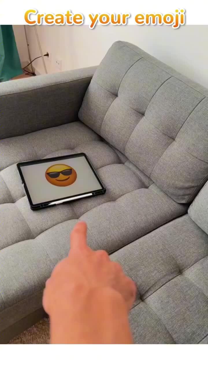 Come and make your emoji