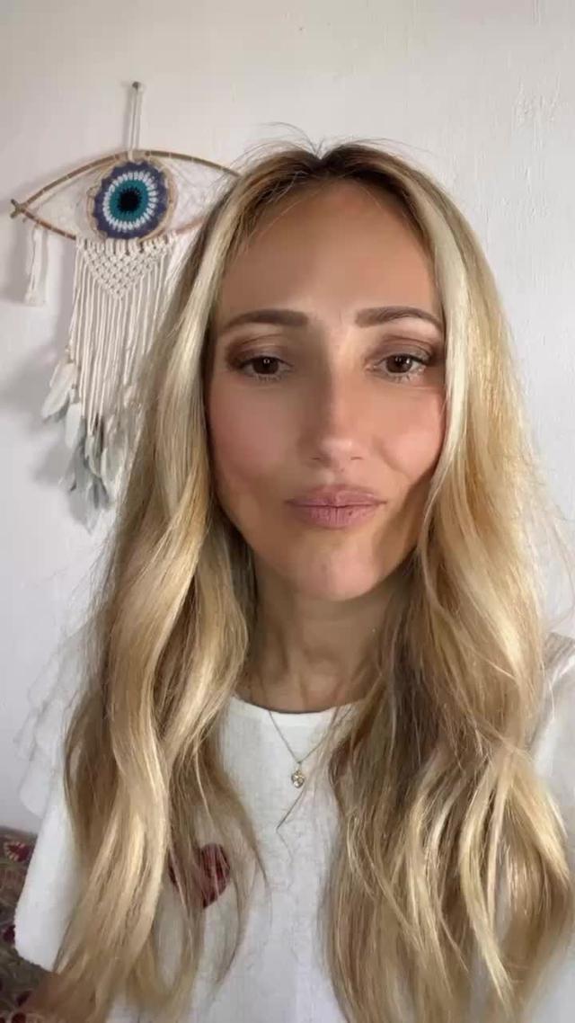 Everything you love in one place: movies, books, restaurants... powered by AI. Try Memorizer now!