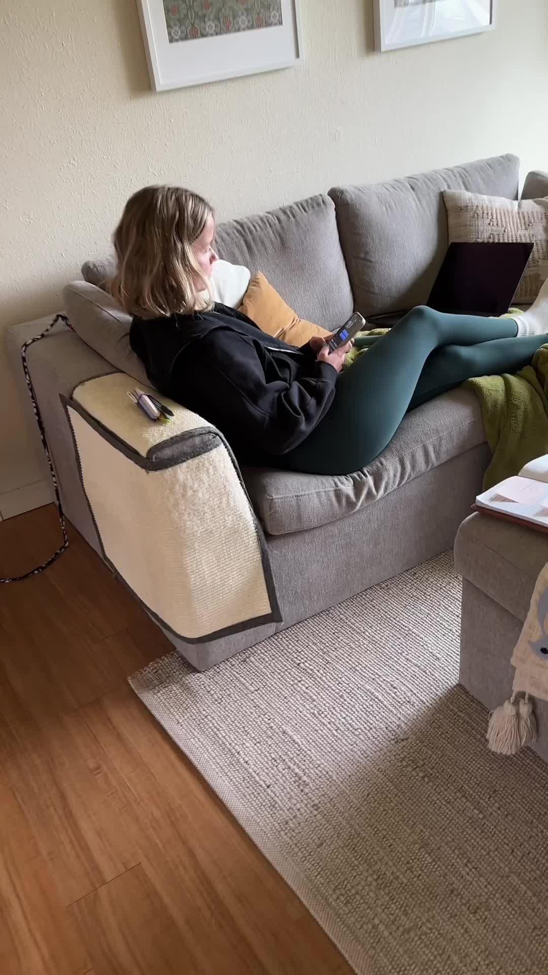 Set exclusive  keyboard& themes for your Phone