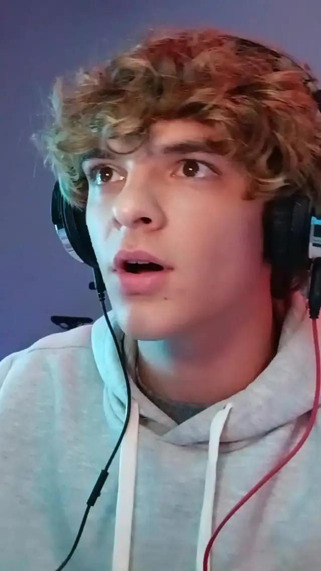 Slow your scroll. Take a minute to learn something new on Facebook.