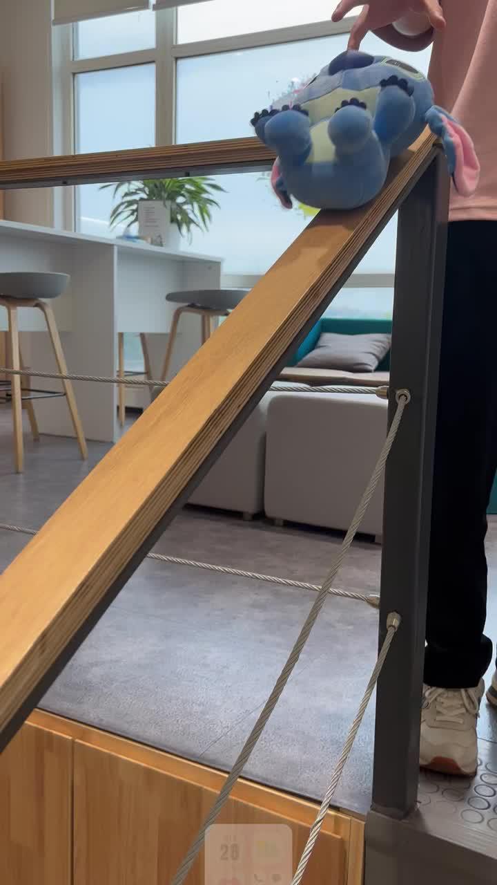 Set exclusive widgets & themes for your Phone