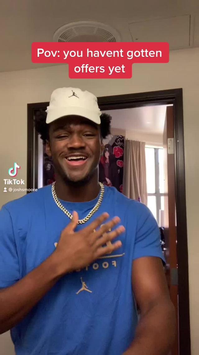 @theairapp is gonna get yall right🔥Link in bio #fyp #d1athlete #LaysGoldenDuet #footballtiktok #airapp #foryou