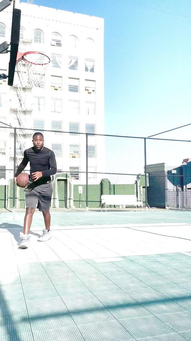 Get notified. Watch sports