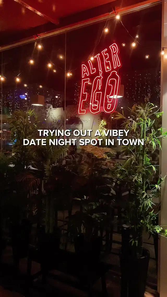 Can’t go wrong with dinner & drinks 🤍 P.S. Walk off your meal by the Singapore River afterwards! #chopesg #tiktoksg #wheretoeat #datenight