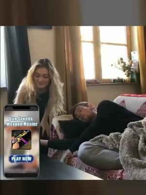 Play with Gun Effects & Lightsaber!