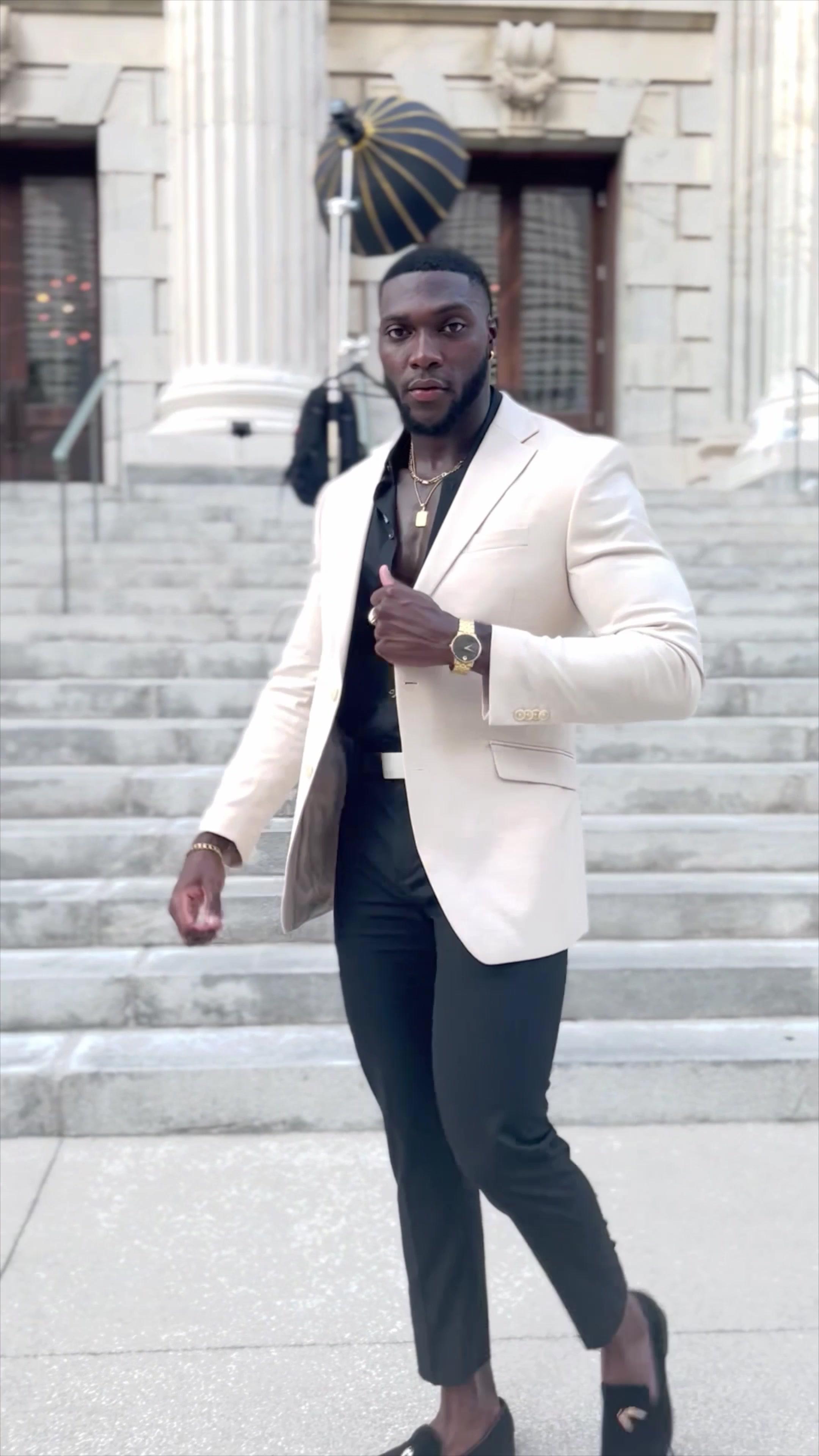 BlackGentry has the best singles. Meet ambitious and intentional men on the largest Black owned dating app. Try the app today.