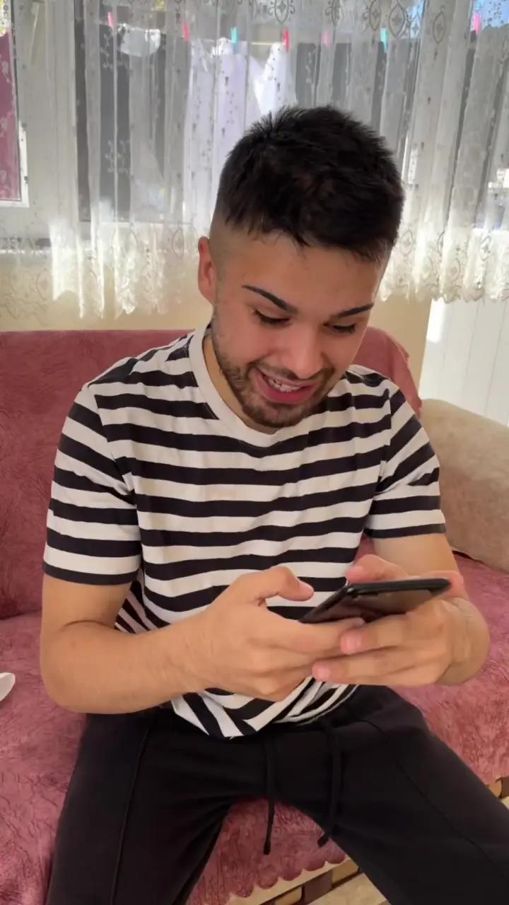 Bu Videoyu İzlediğiniz Saat Kaç Benim 11:31 WEPLAY MİKRAFON BENDEYE KATIL 🙂 #weplay #fungame #partygame #mobilgame #fyp #osmankalyoncu #tr #turkey 