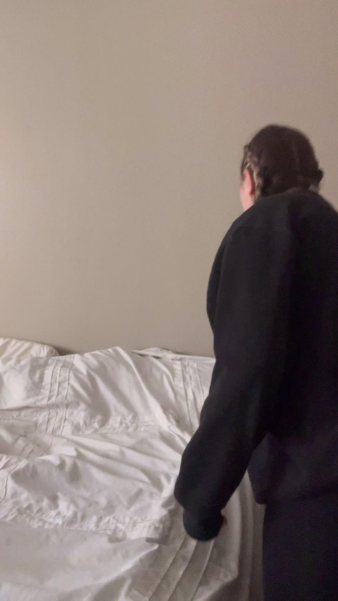 Have trouble sleeping? Sleep better with ShutEye’s relaxing sounds and sleep tracker.