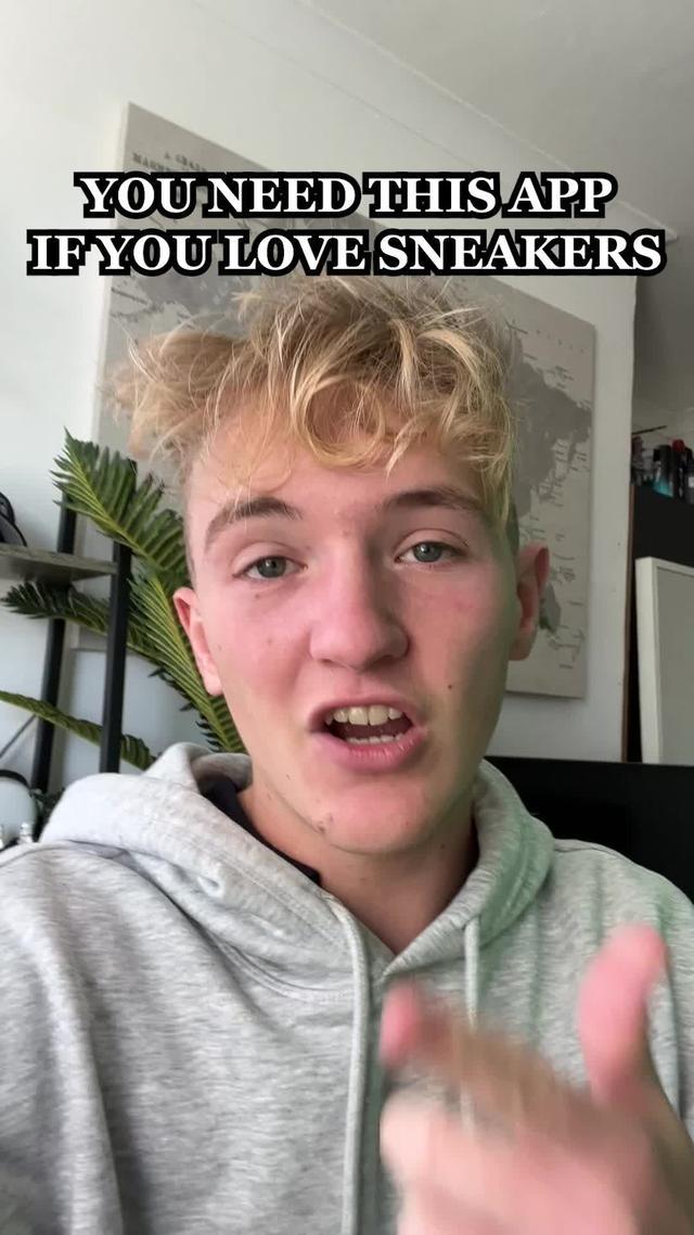 Collect virtual shoes in Aglet!