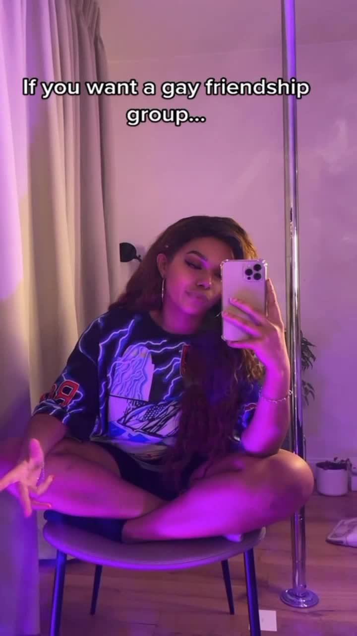 Download HER for LGBTQ+ women nearby!