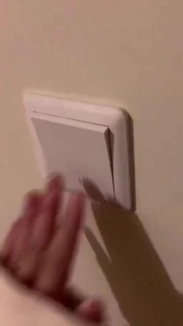 One click to start playing and reach a billion power!