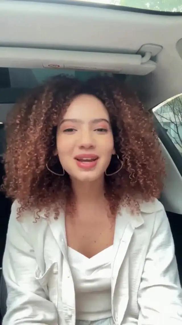 تطبيق ذكي وبسيط لتعلم اللغة الإنجليزية