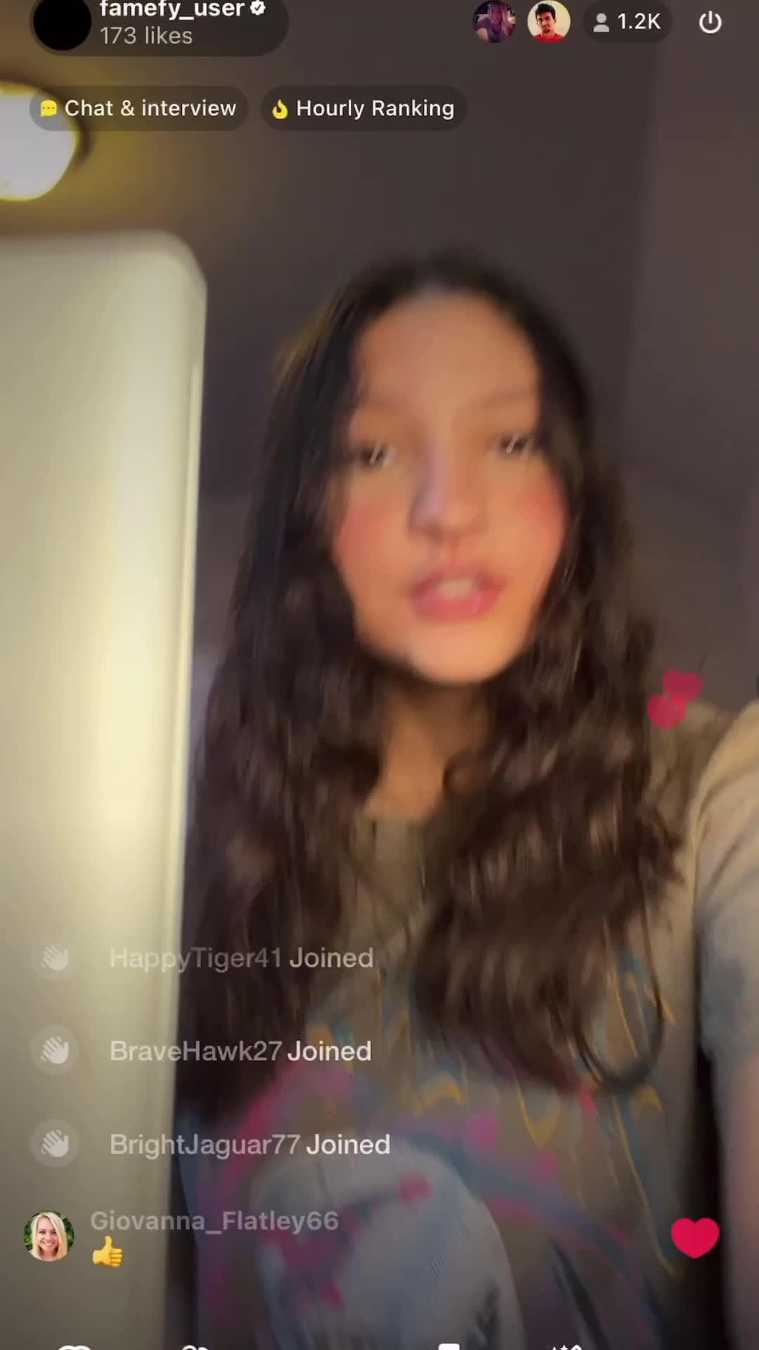 Get famous with Famefy now!