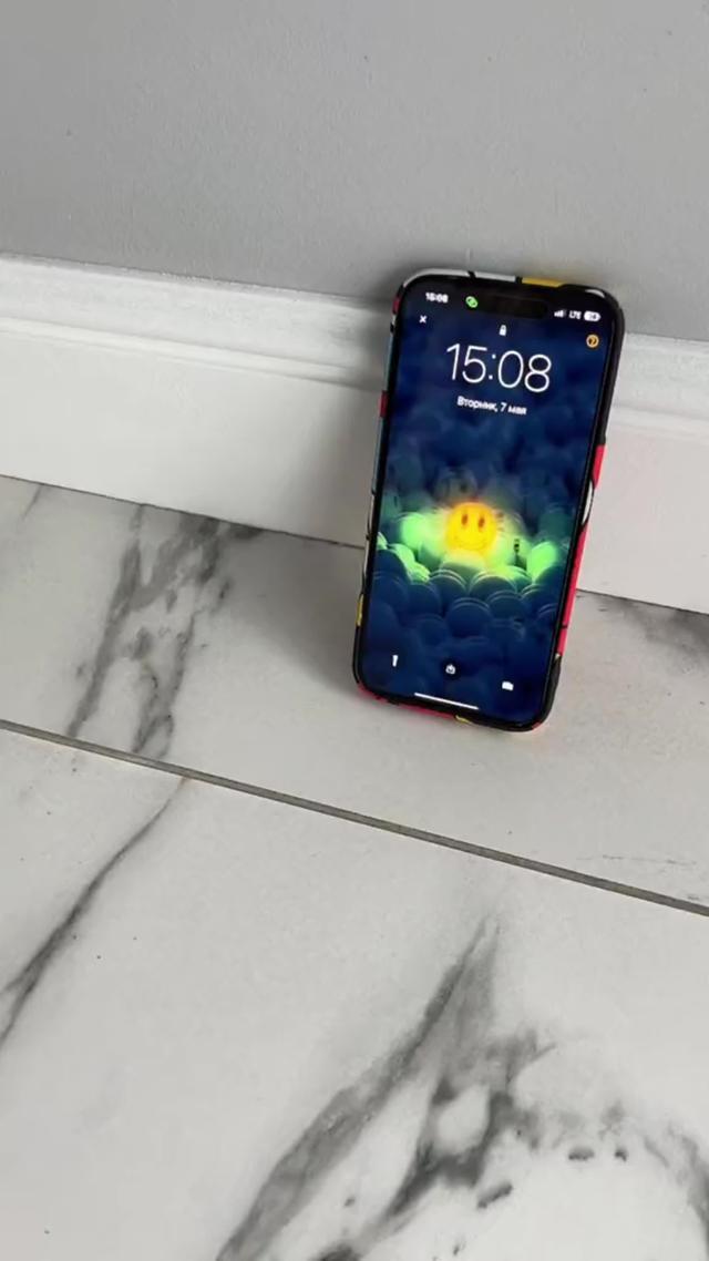 Which 4K wallpaper would you like to choose