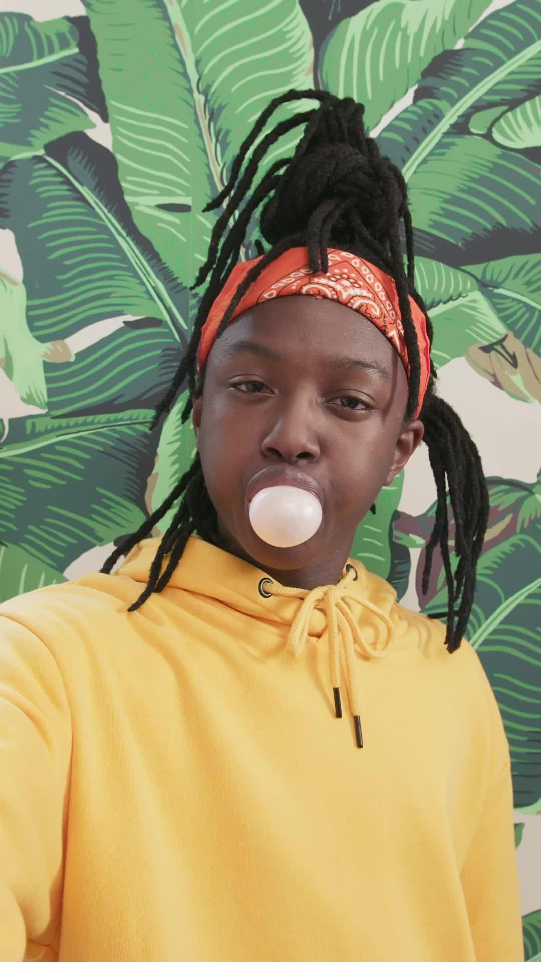 Capture moments and share stories with friends.