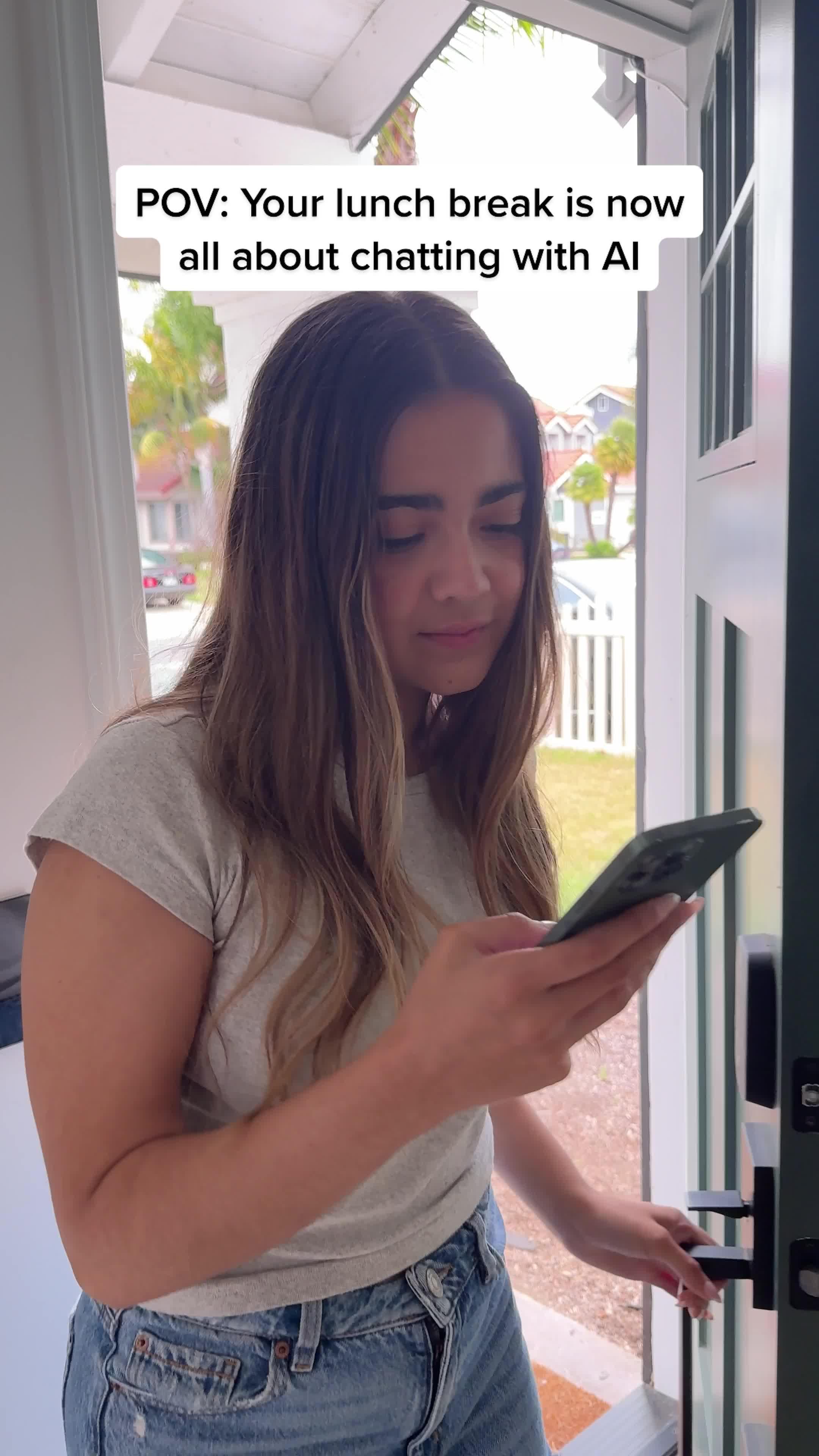 the FREE AI app you didn't know you needed - chat with AI and get unlimited messages with no ads.