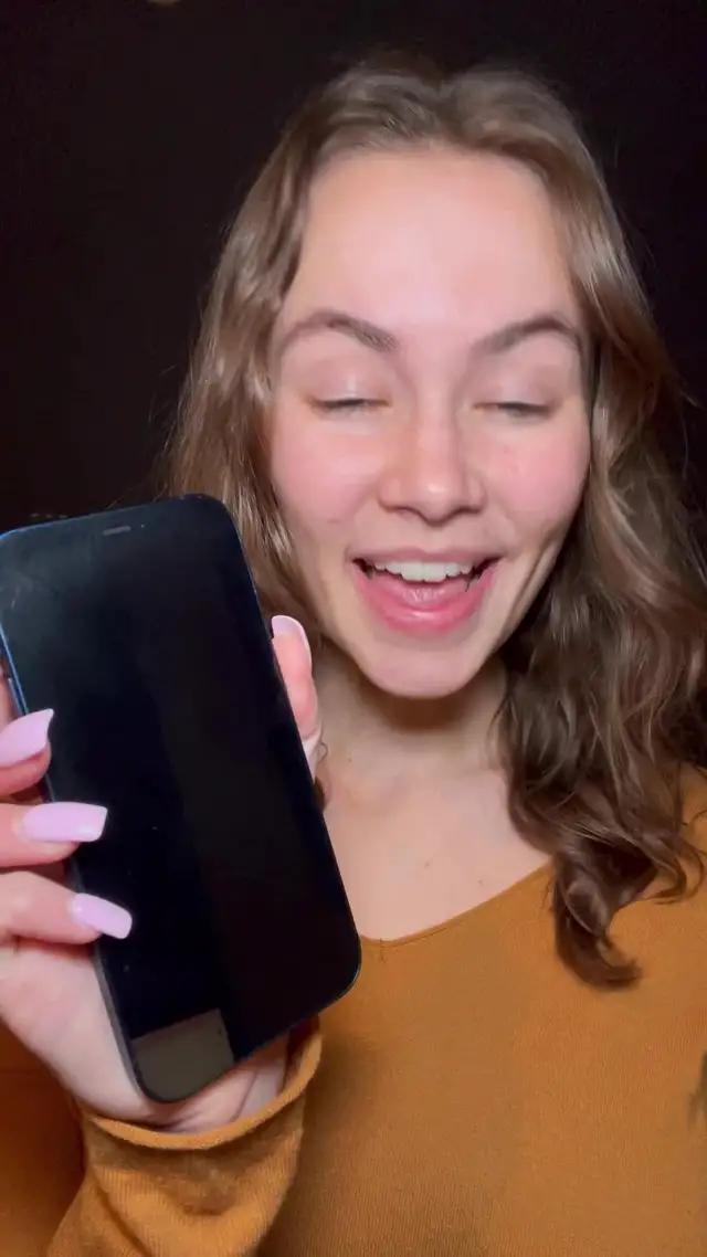 Say goodbye to a boring wallpaper...