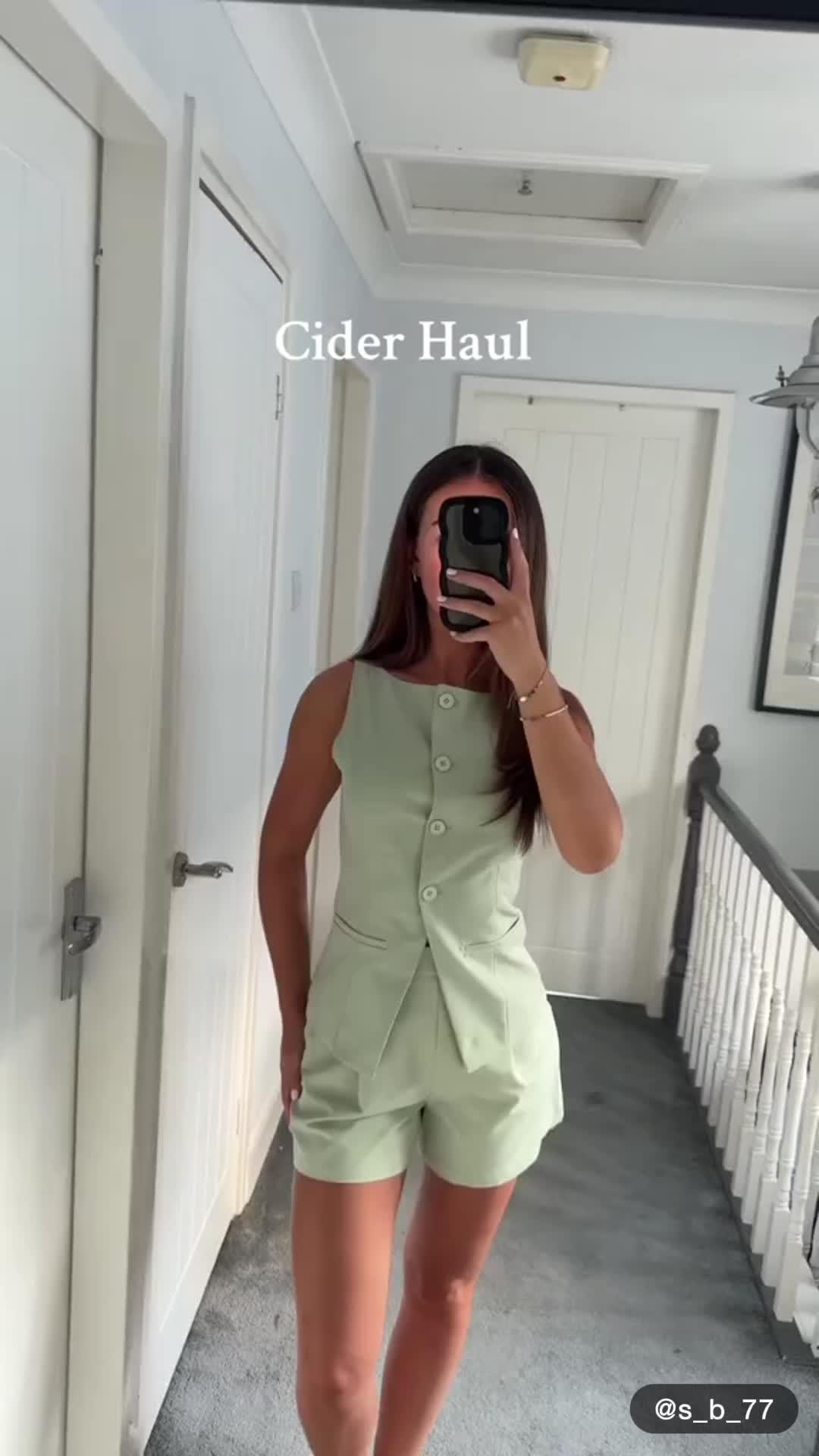 Adorable & affordable! Get 20% off your 1st app order!