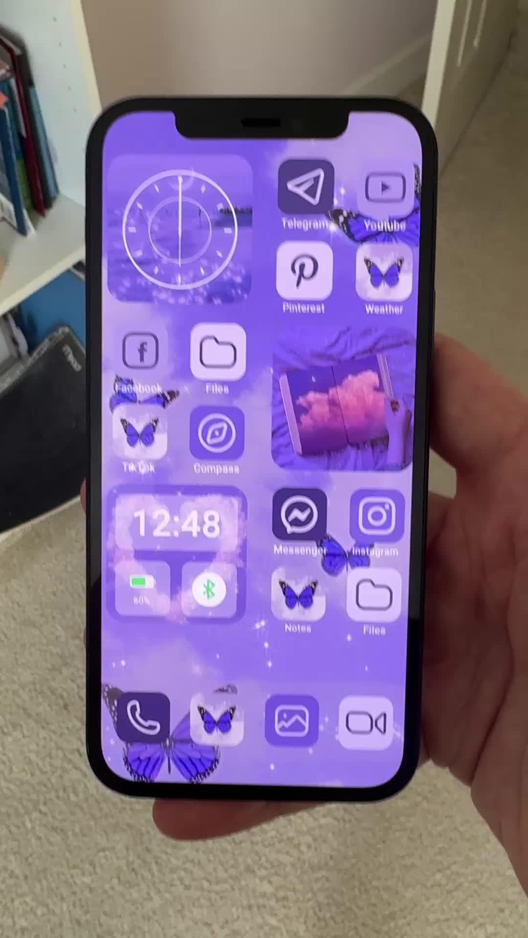 Set exclusive widgets & themes for your Phone