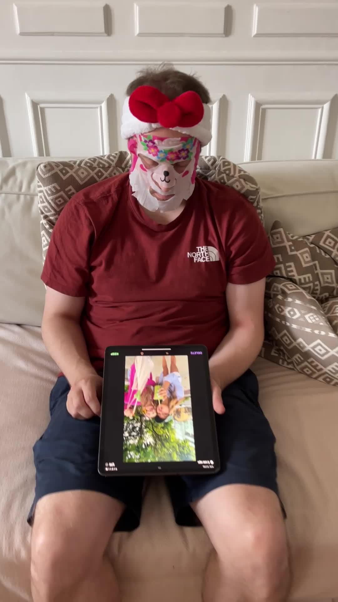 #fyp #swipewipe #cameraroll #springclean #phonehacks #camerarollswipe #iphonestorage