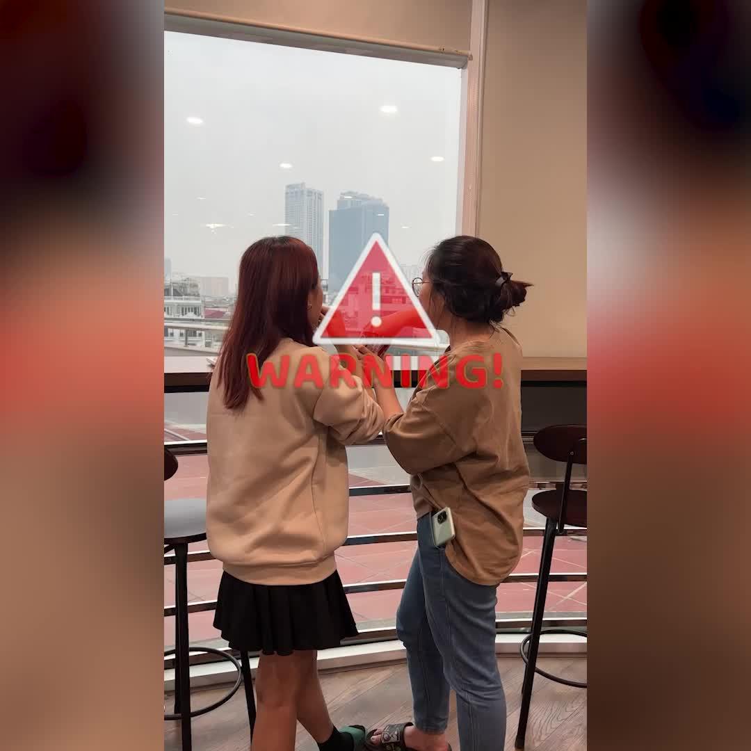 The app rings when someone claps!