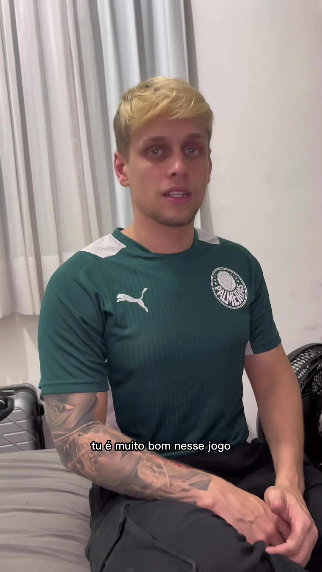 Apostei figurinhas com meus amigos na Omada e completei o álbum Kkkkkkk eles são muito ruins #Figurinhasdacopa #figurinhasdacopadomundo #albumdacopa #figurinhas #albumdacopadomundo 