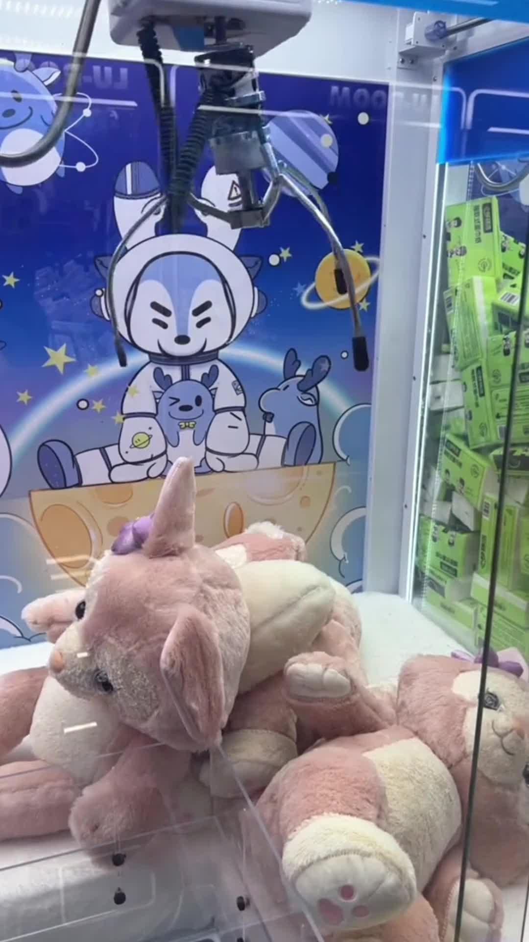 Enjoy retro arcade gaming time!