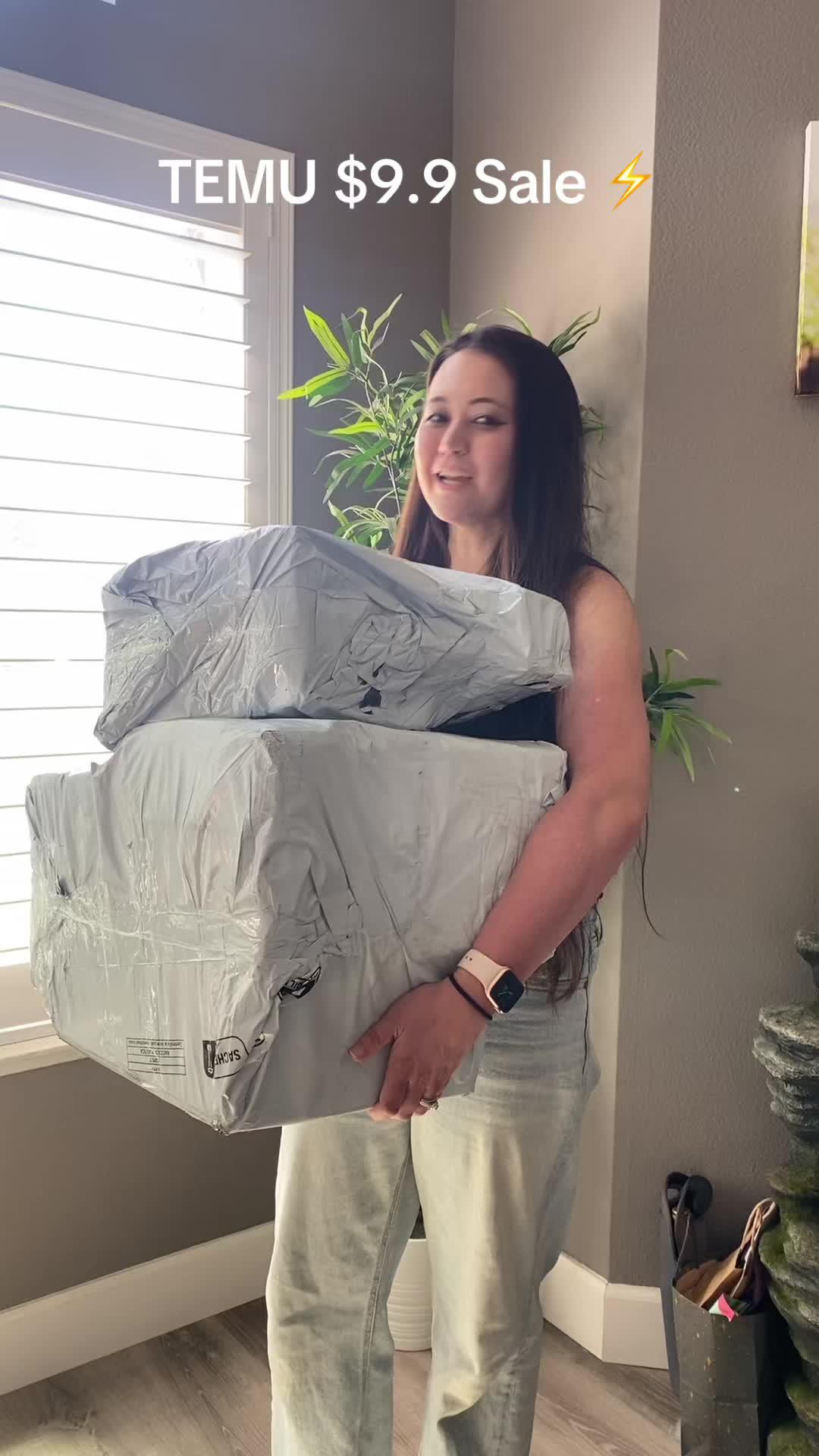 As a teacher & mom, I thought it was time to “treat myself”. When was the last time you bought yourself a gift!? 😀 😲🔎code:dnh3586 in TEMU s3arch bar or 🔗 in bi0 for $9.9 items #temufinds #musthaves #teachersoftiktok #treatyourself #ledlights #neckmassager #endofyeargifts #teachergifts #millennialsbelike