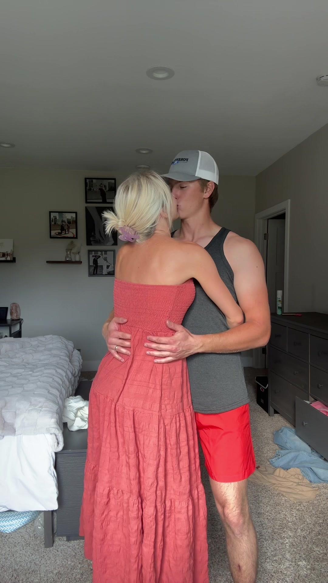 We are so excited to wear these on our next vacation ☀️  🔍code: dpp8322 in ##temusearch for free items and 🔗 in bi0 (app new users only with qualifying orders) ⚡️📦FREE shipping and FREE returns for up to 90 days  ##vacation##vacationoutfits##coupleoutfits##summerhaul##summerfashion##summeroutfits##tryonhaul##fashiontok##temufinds##temuhaul