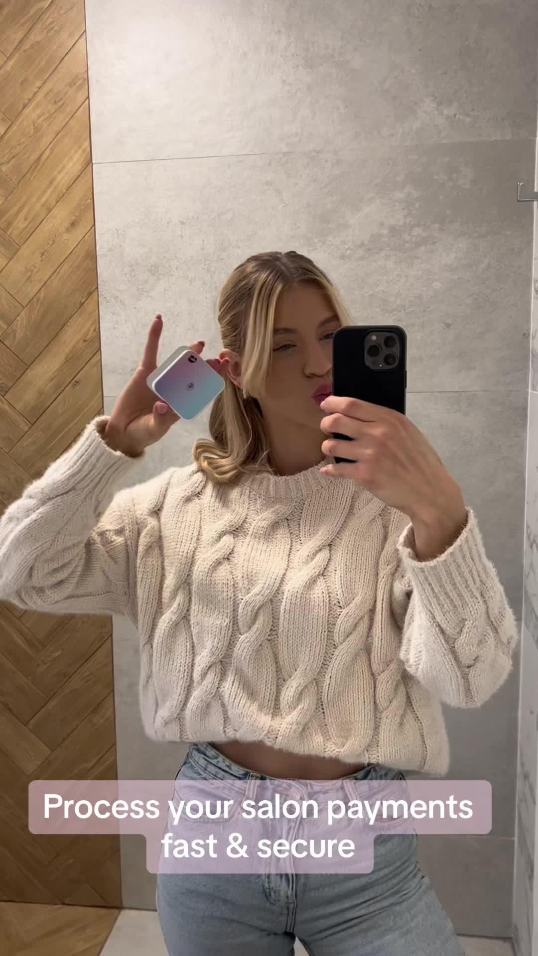 Process your salon payments fast & secure with the Goldie card readers powered by Stripe. 🤑 #unbokingtime #loopvideo #paymentcardsystem #cardpayment #salonpayment #salonsoftware