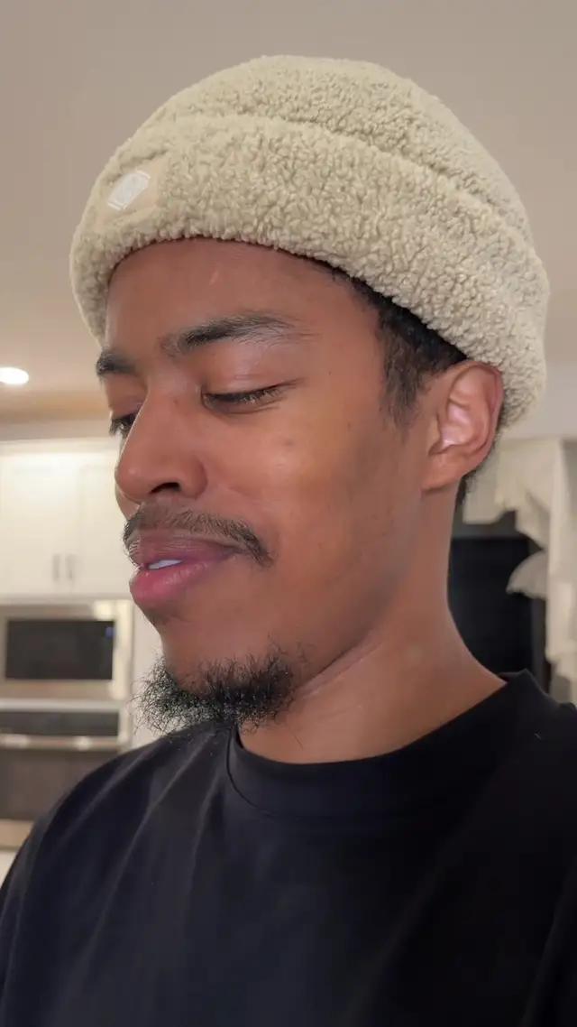 When the ad is TOO curated… #ShonenJumpApp  #Viz #Sponsored 