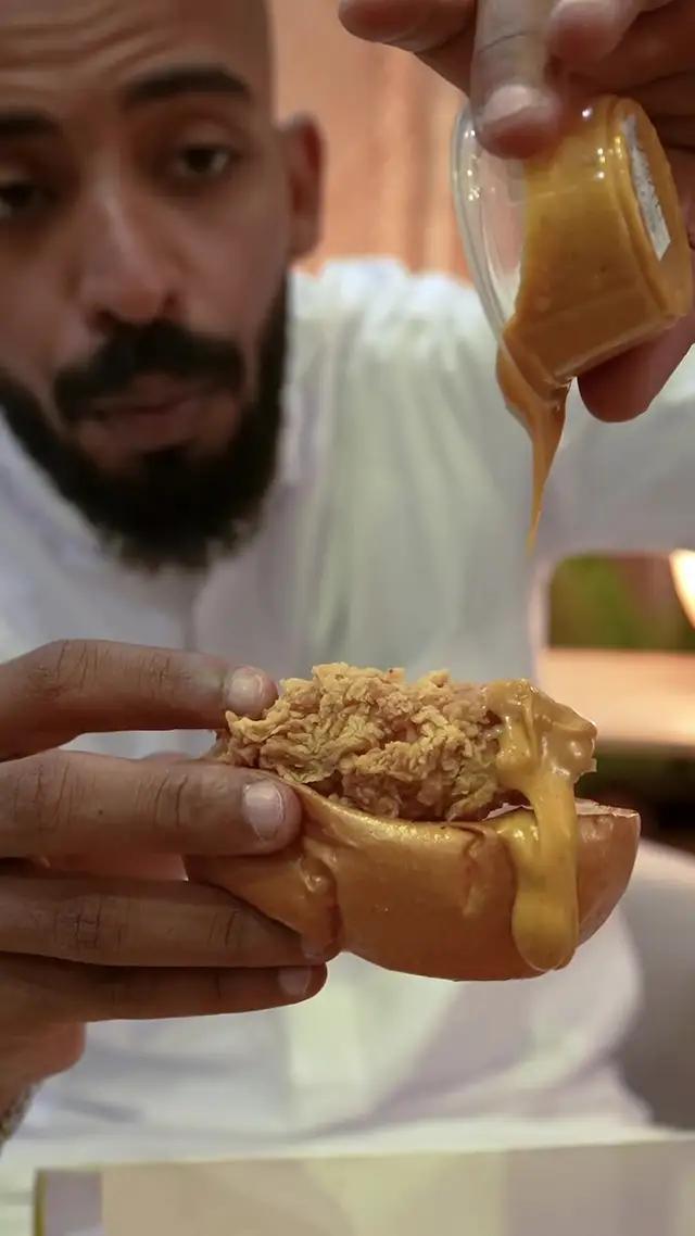 مفاجأة تويو غير 😍 المستخدمين الجدد ، لهم شهر مجاني + 20 ريال CashBack 😎 - @ToYou | تويو  #اعلان 