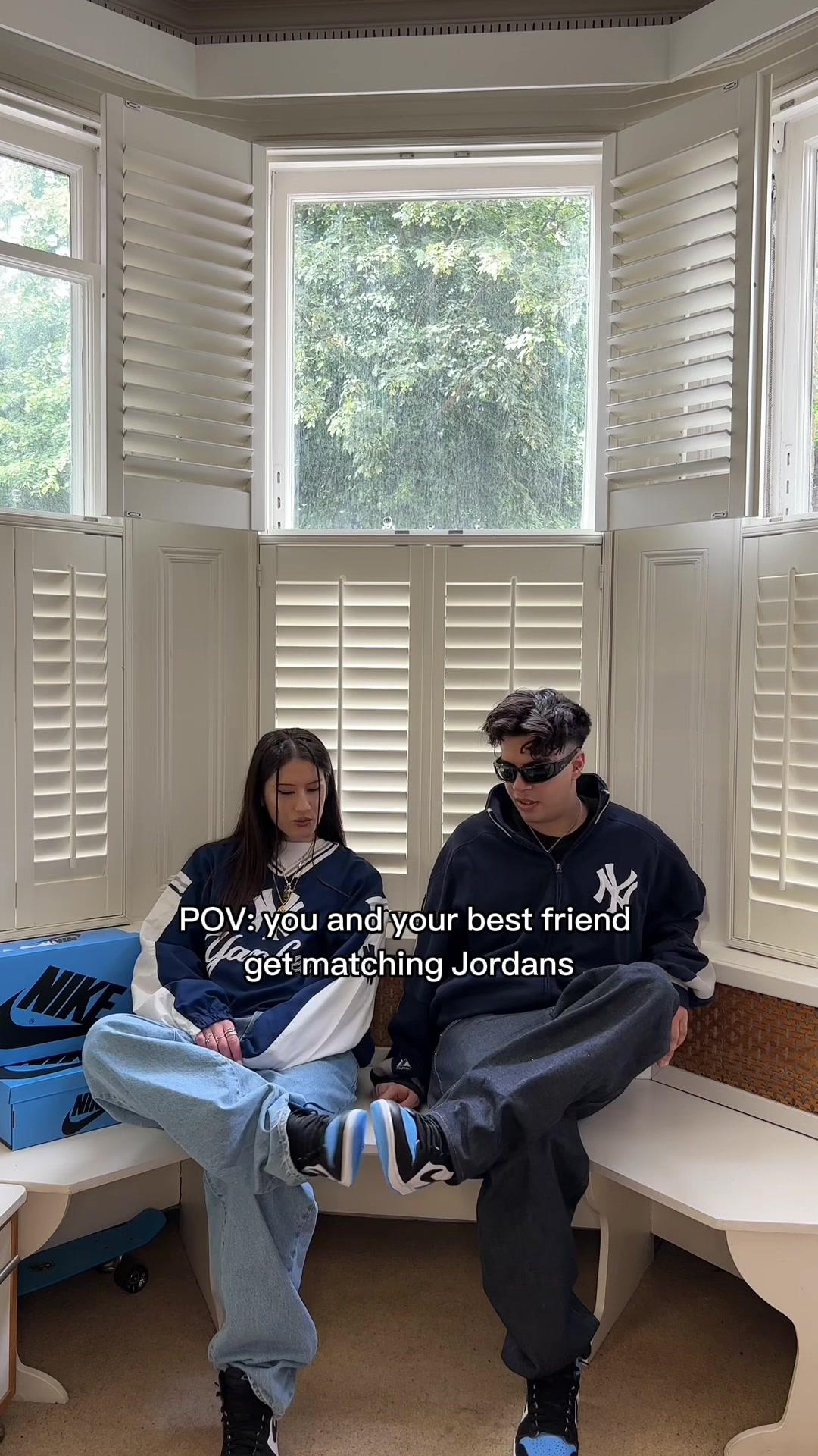 AJ1 Retro 'UNC Toe' outfit ideas with @maria✰ and @Kay💡 Get your pair, only on the #goatapp