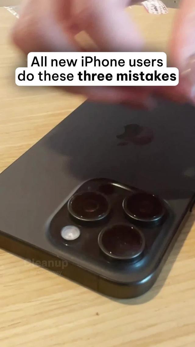 Free up iPhone stoage with Cleanup app just in seconds.