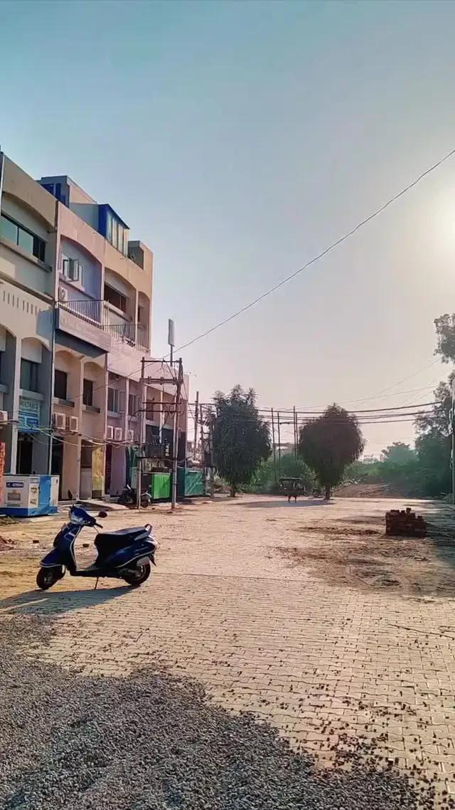 Ultimate AI photo & video editing app. Get free access now!