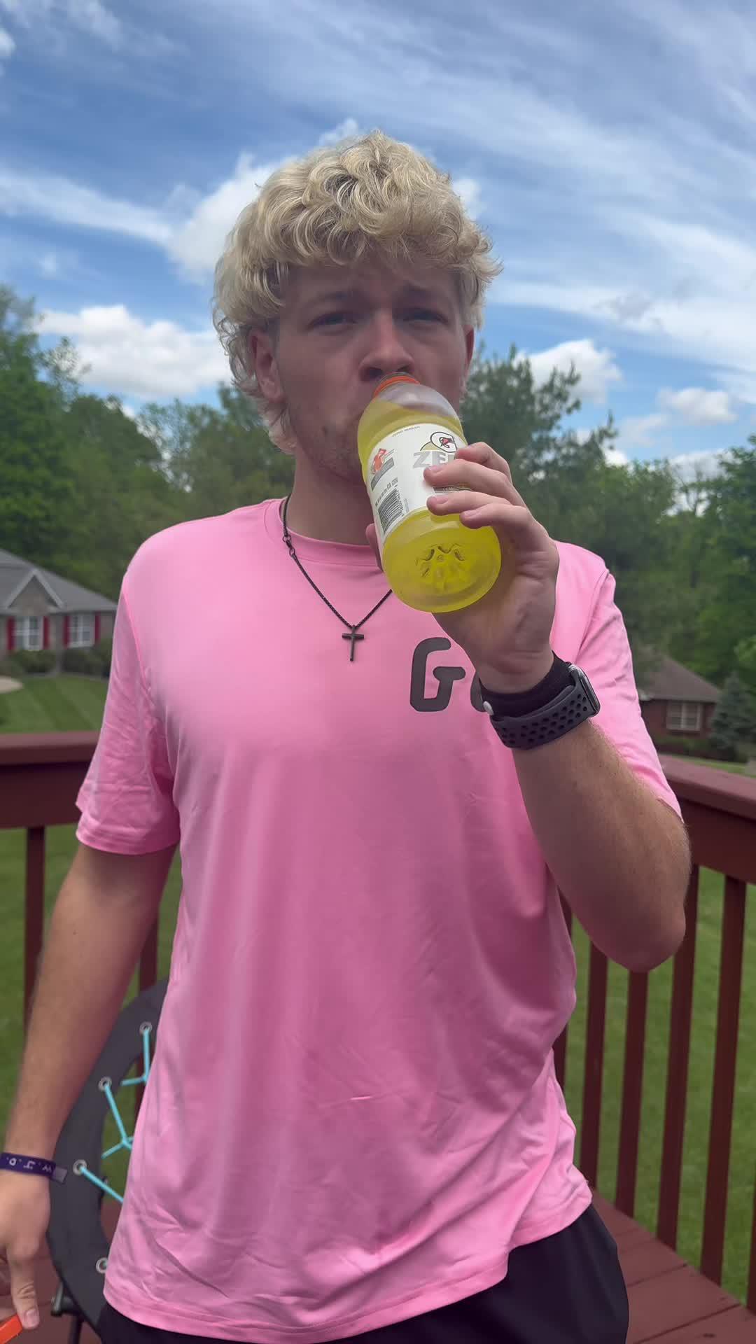 Set exclusive widgets & themes for your Phone