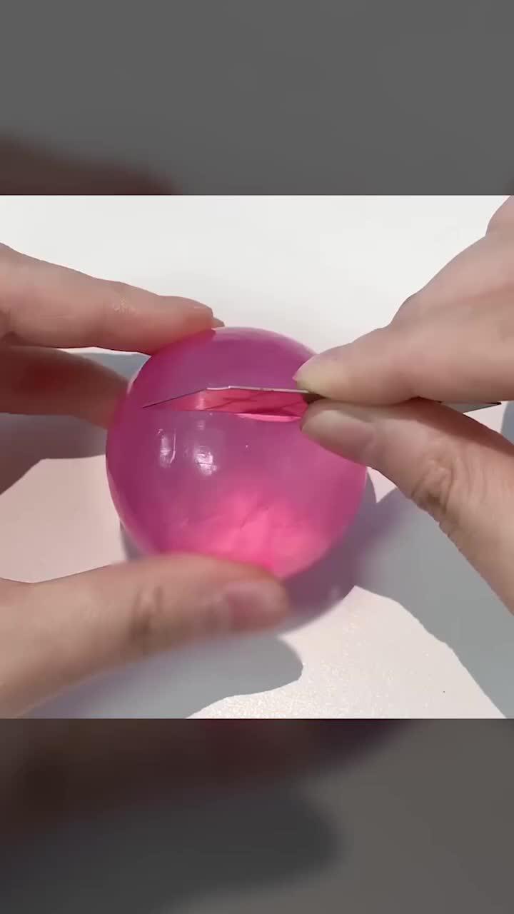 8 seconds later, I'm OBSESSED!