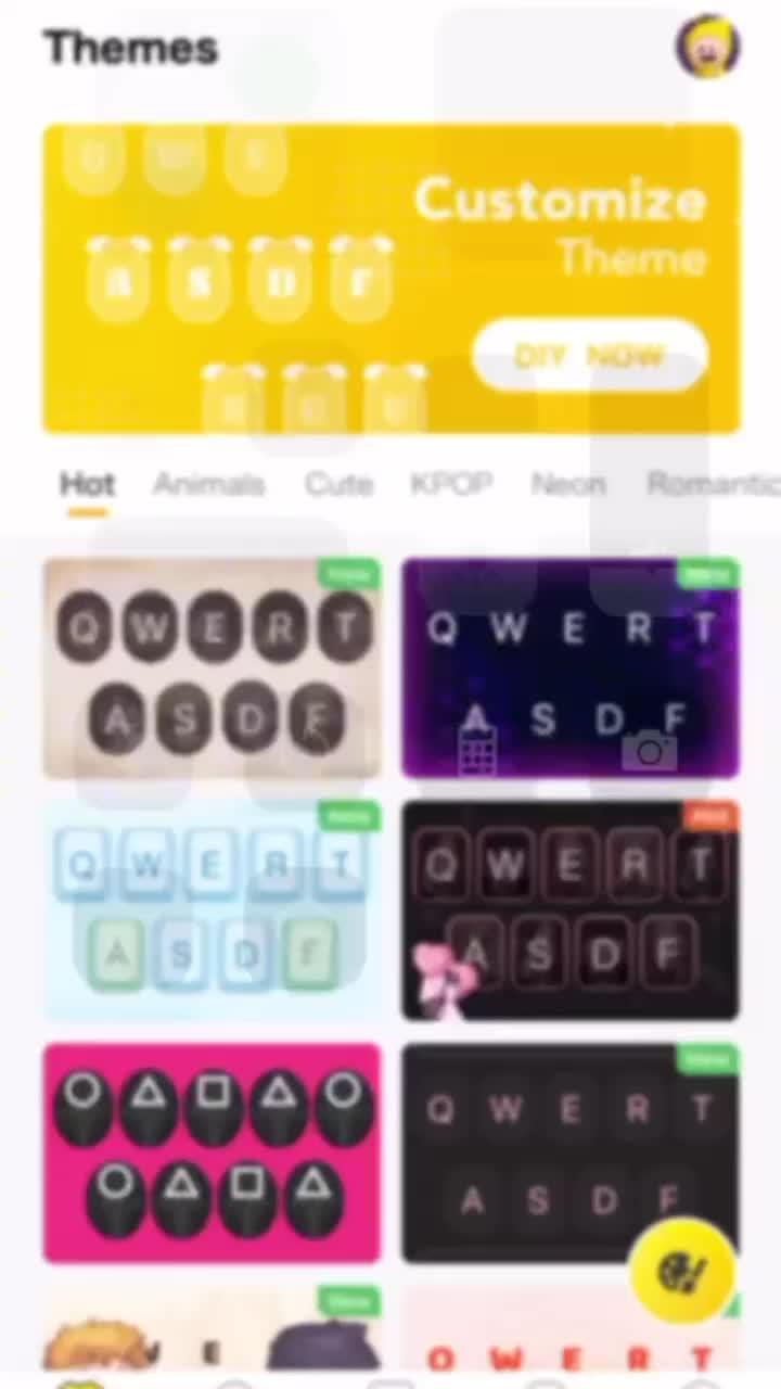 AMAZING Keyboard App! Cool Fonts, Themes, Symbols and more! Check out now!