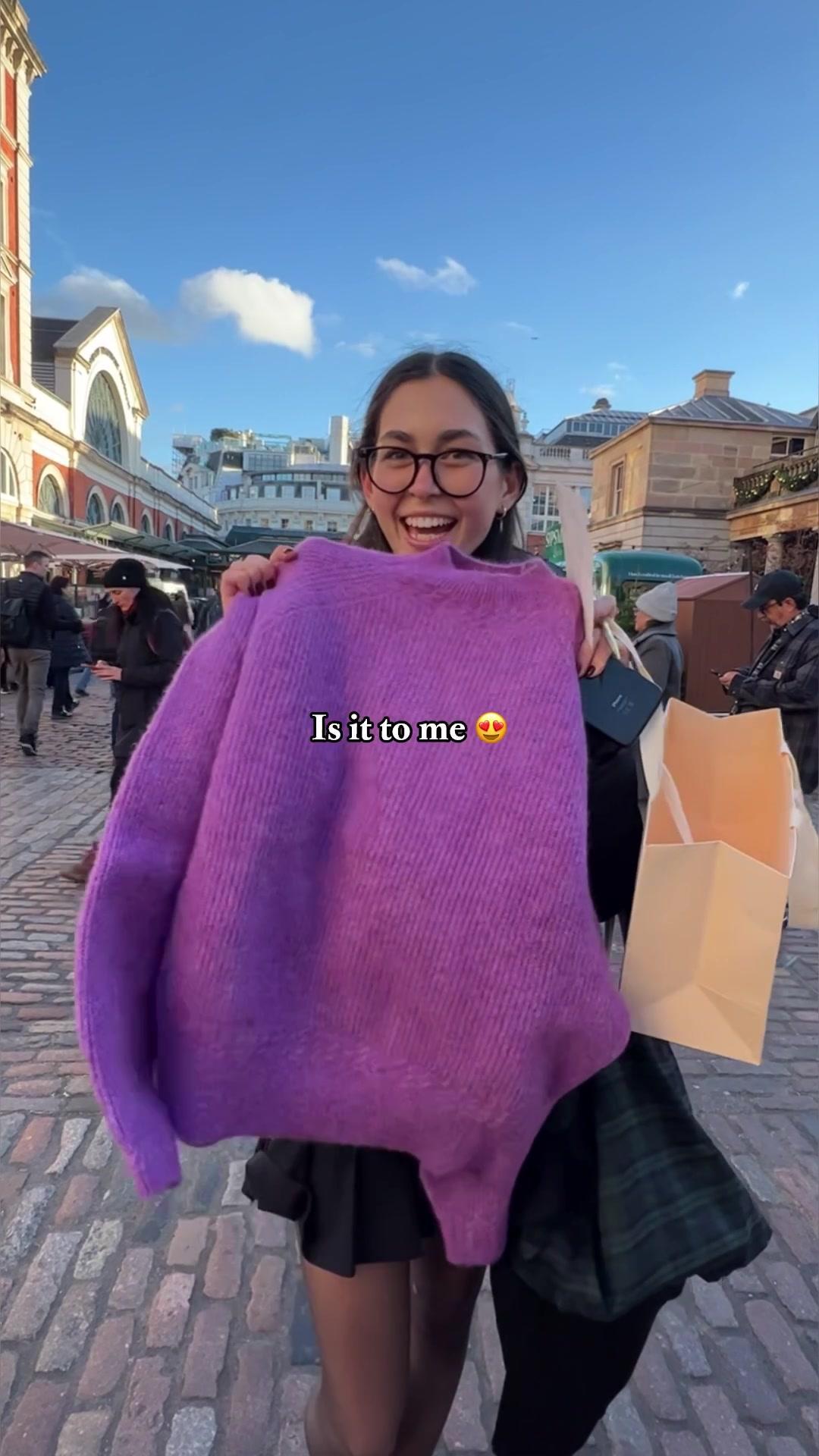 A gift for you 💜 #sezane #gift #purplelover #cadeau #coventgarden 