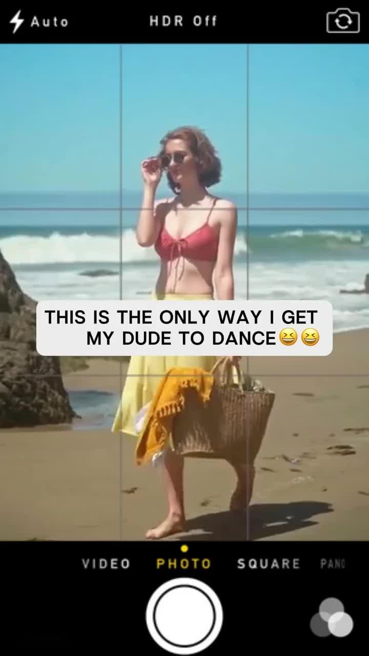 Just a touch to make the people in your photos dance!