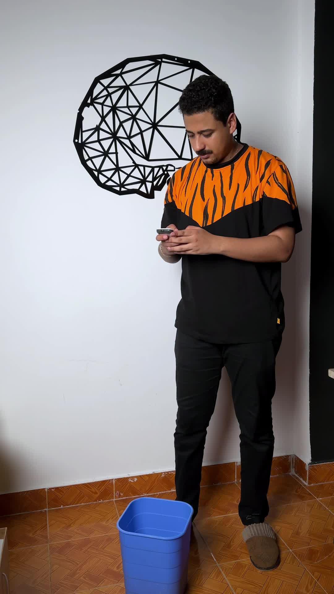 تنظيم الصور ومقاطع الفيديو وجهات الاتصال باستخدام تطبيق Cleaner Guru