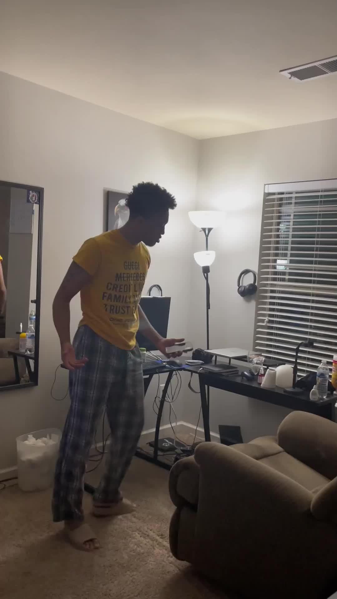 Remote Roku TV By iPhone