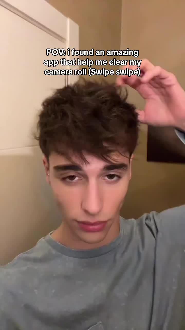 Swipe wipe help me to clear my camera roll very fast, you can click on the link to try it out https://apps.apple.com/us/app/swipewipe/id1583884012 #fypシ゚viral #app #swipewipe
