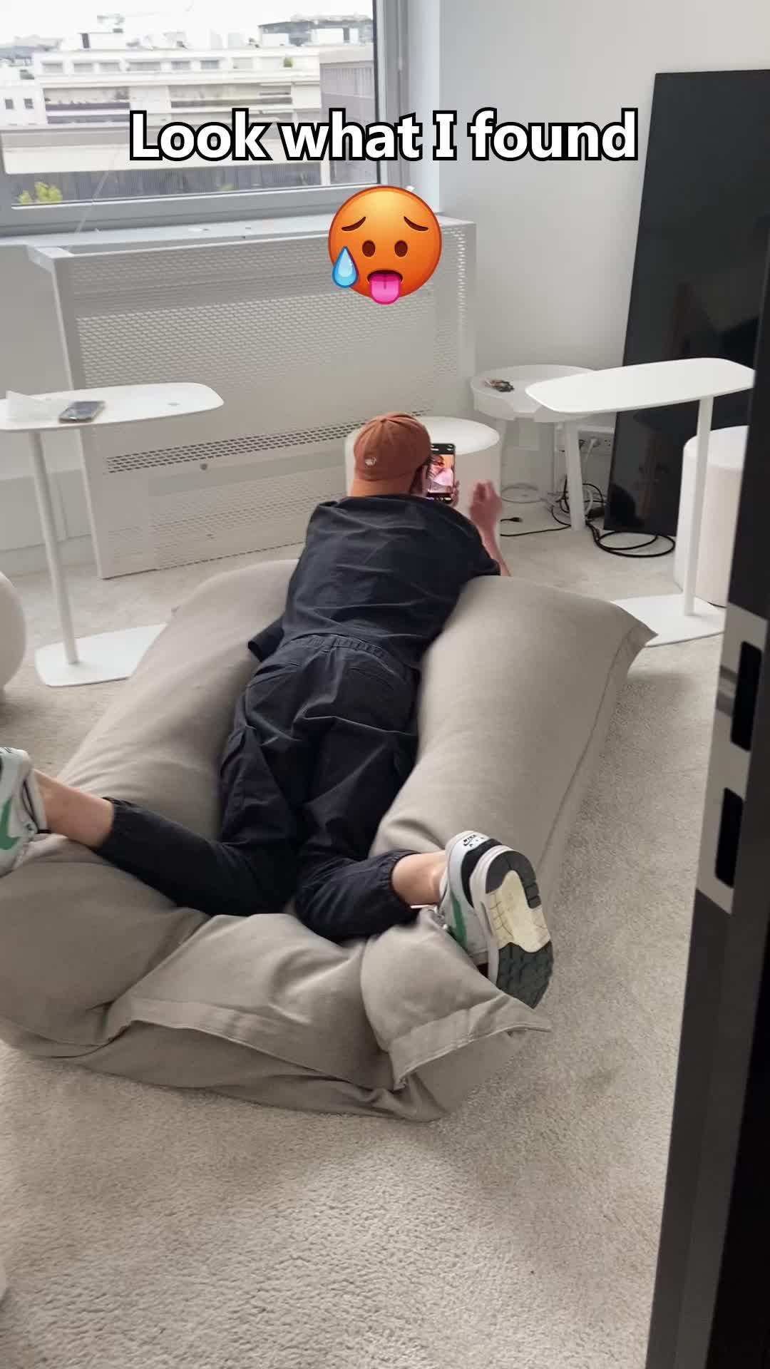 #fyp #swipewipe #cameraroll #springclean #phonehacks #camerarollswipe #iphonestorage