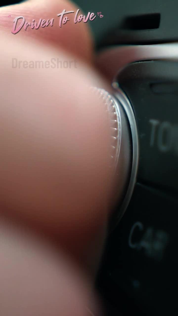 Accidentally hit his car, unexpectedly also his heart. What's next for this poor girl and the CEO?