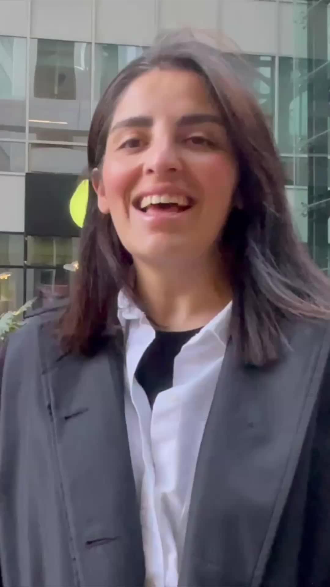 Content creators, amaze your audience! Dubecos clones your voice into 30+ languages.