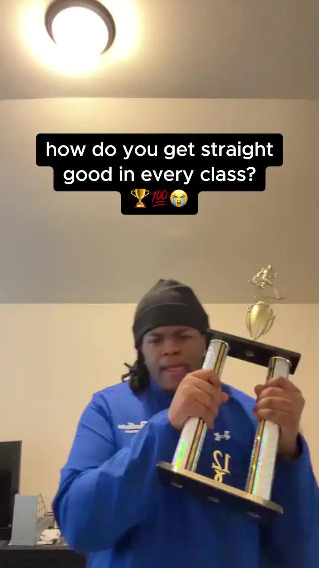 someone: how’s your studies going on?👀🙈👀🙈